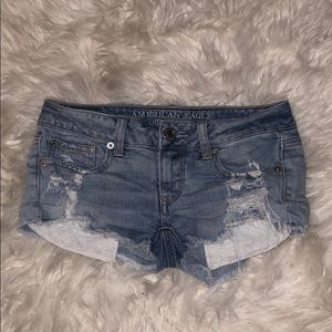 A&E light wash denim shorts